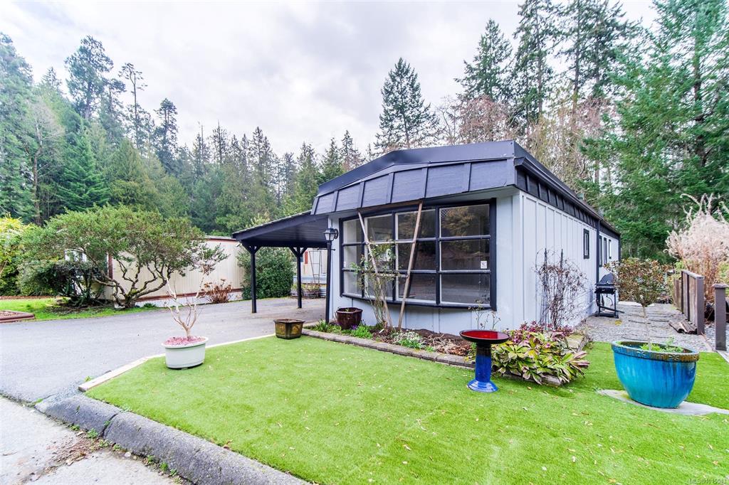 2587 Selwyn Rd, 1015043, BC,