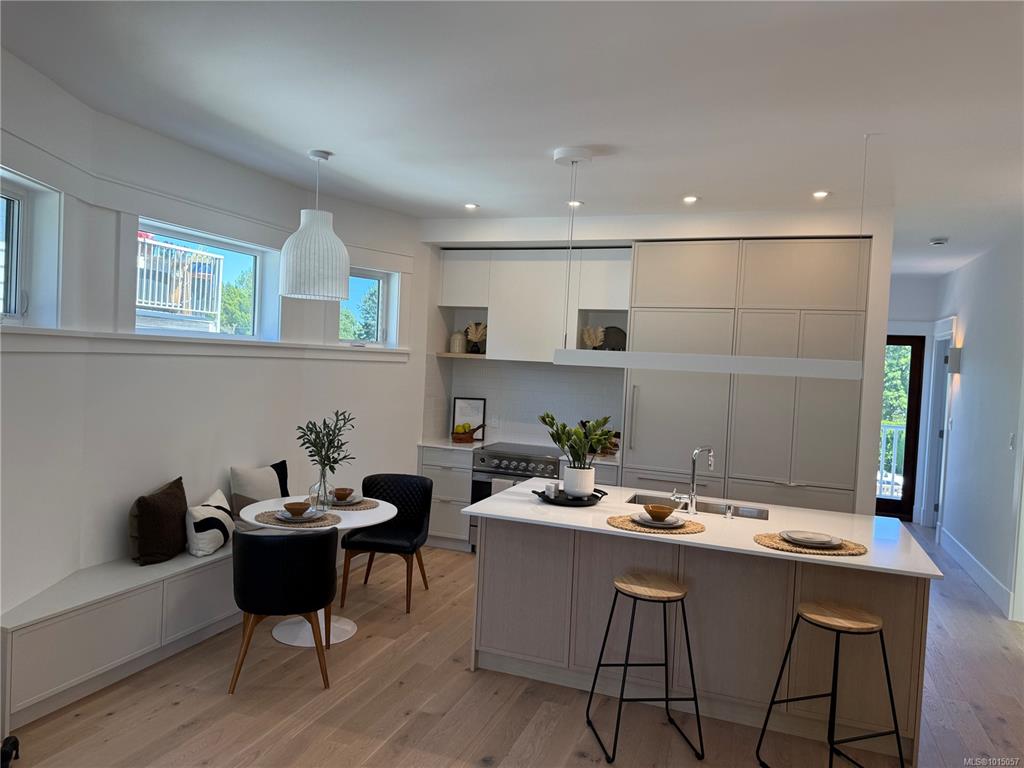 Second View of 1915 Fernwood Rd, Victoria, BC, V8T 2Y6