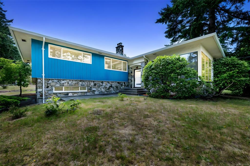 1935 San Juan Ave, 1015178, BC,