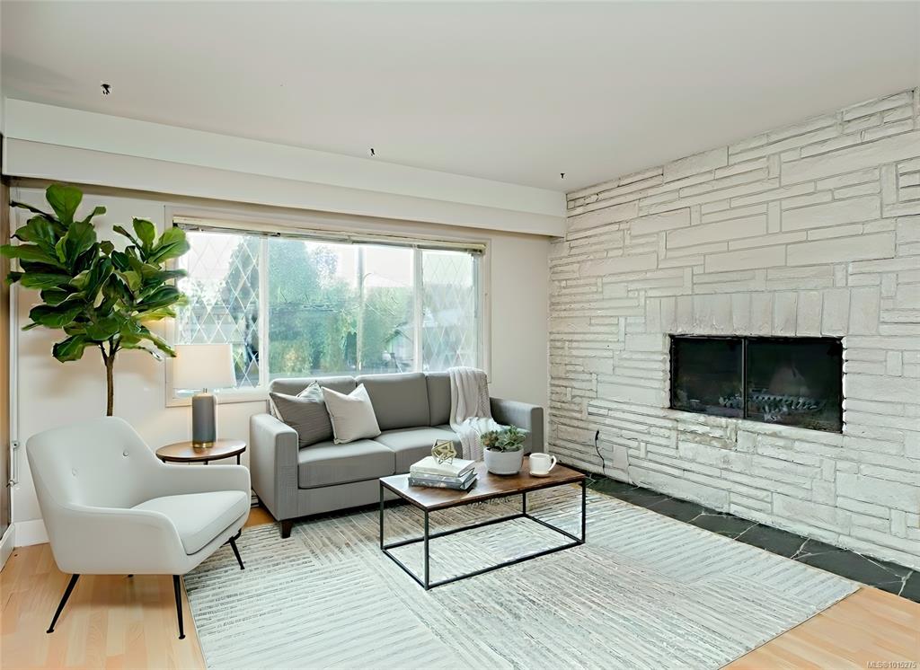 Fourth View of 970 Ambassador Ave, Saanich, BC, V8X 3N2