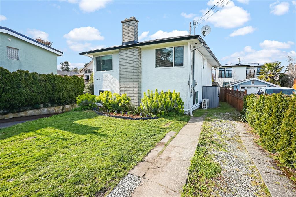 1426 Westall Ave, 1015295, BC,