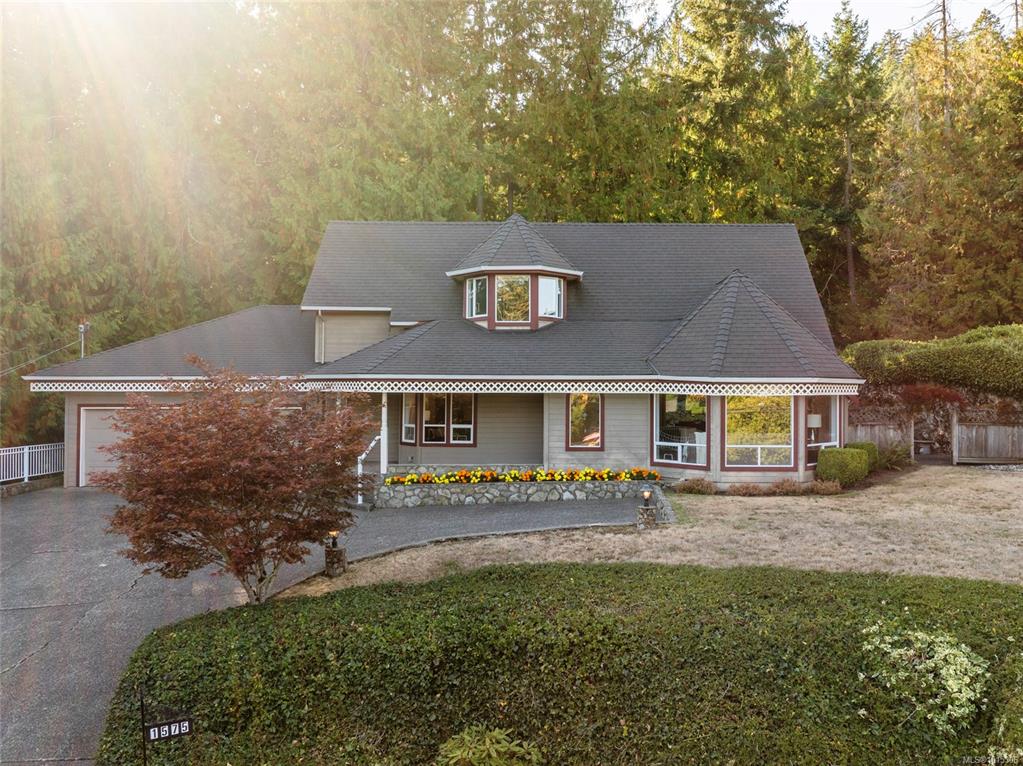 1575 Dean Park Rd, 1015306, BC,