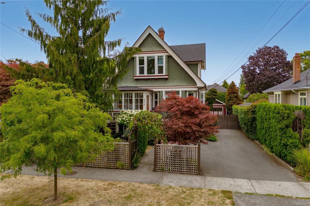 625 Harbinger Ave, 1015363, BC,