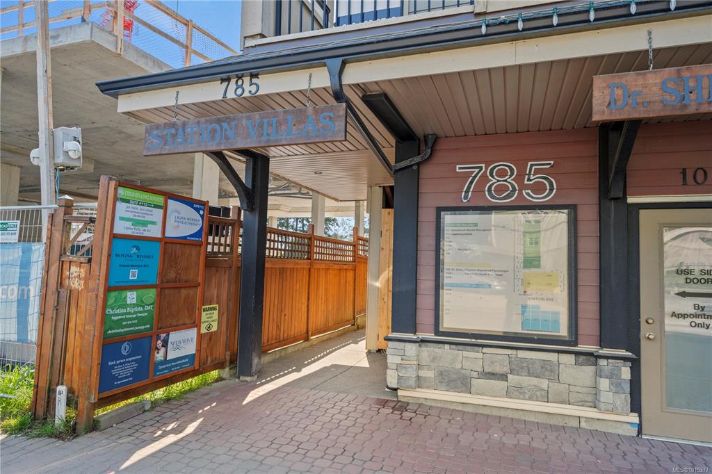 785 Station Ave, 1015377, BC,