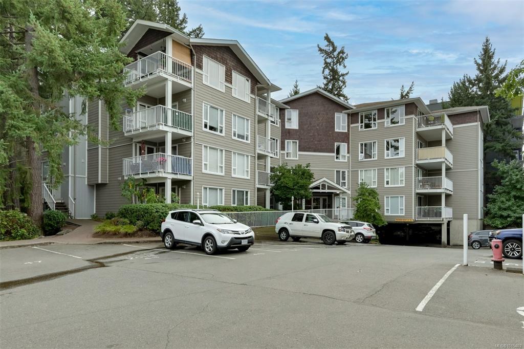893 Hockley Ave, 1015402, BC,