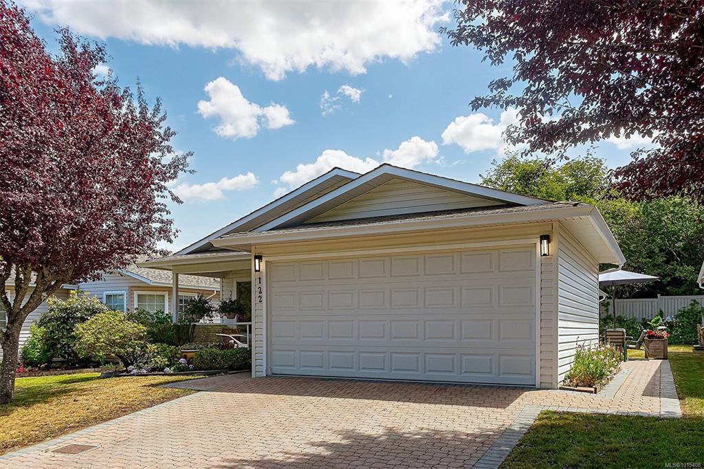 Third View of 122 Camas Lane, View Royal, BC, V9A 7M2