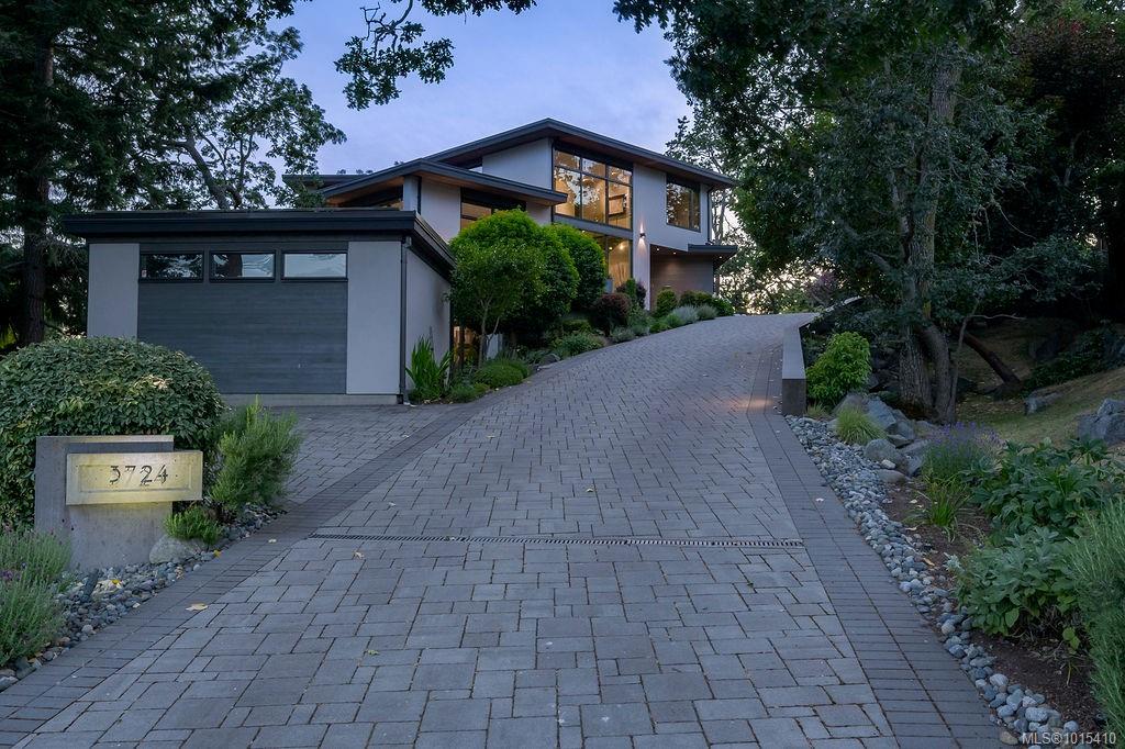 Fourth View of 3724 Arbutus Ridge, Saanich, BC, V8N 6B3