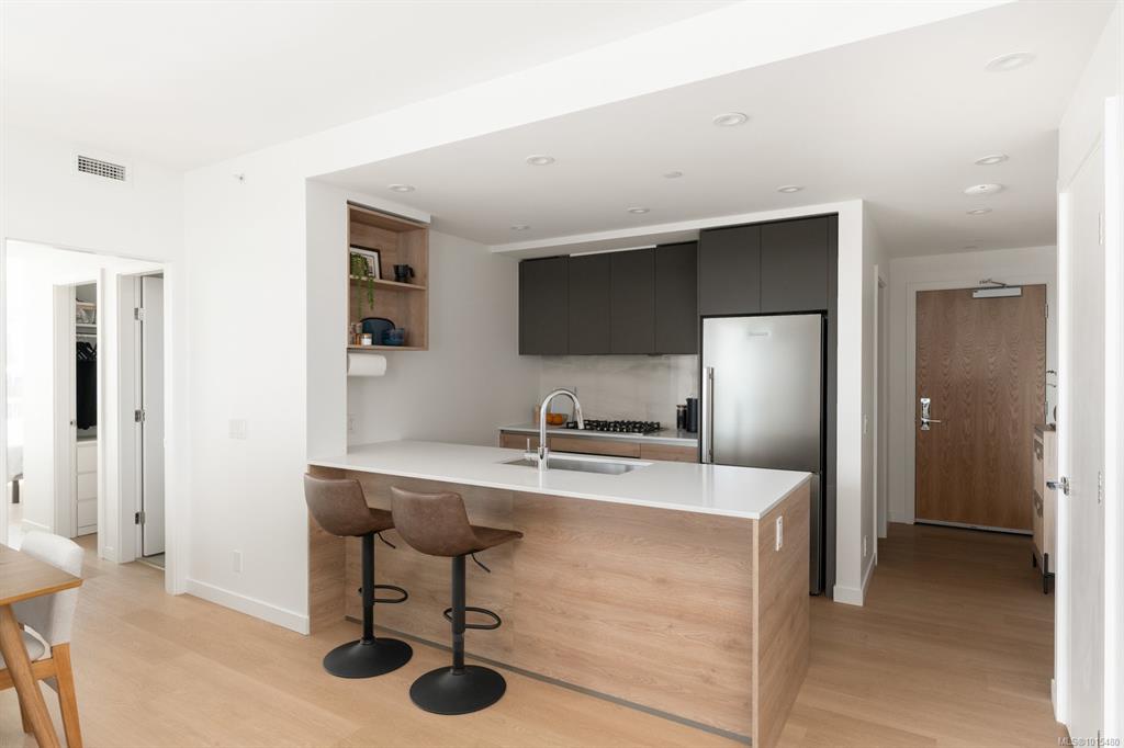 Fifth View of 363 Tyee Rd, Dockside Green, Victoria, BC, V9A 0B5