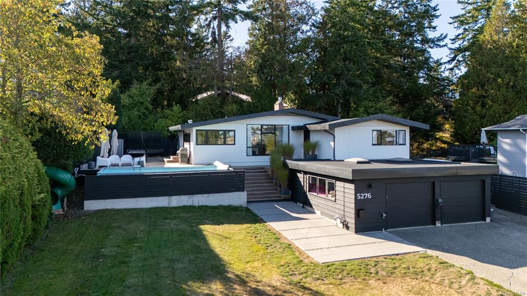 Second View of 5276 Parker Ave, Saanich, BC, V8Y 2M9