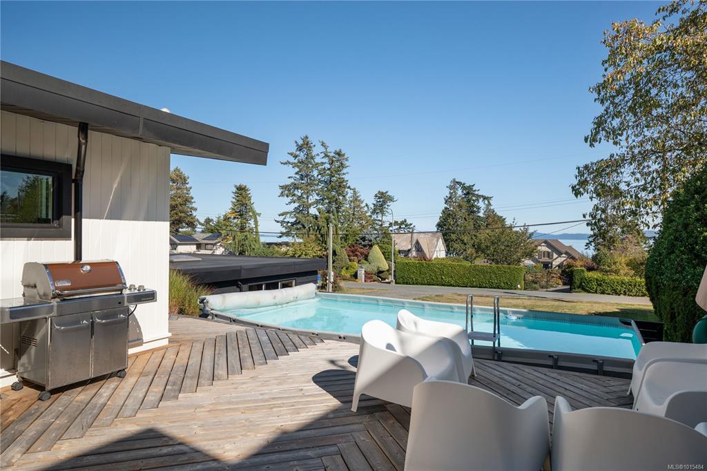 Fifth View of 5276 Parker Ave, Saanich, BC, V8Y 2M9