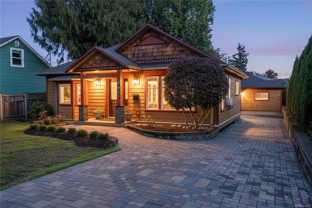 2617 Doncaster Dr, 1015526, BC,