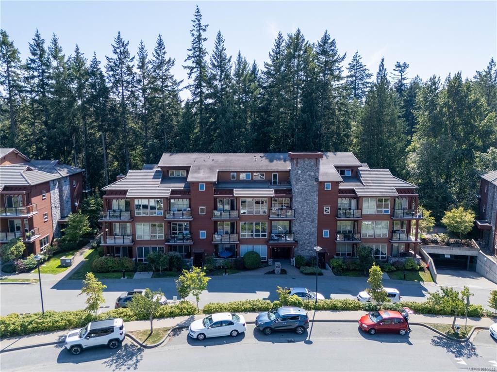 631 Brookside Rd, 1015544, BC,