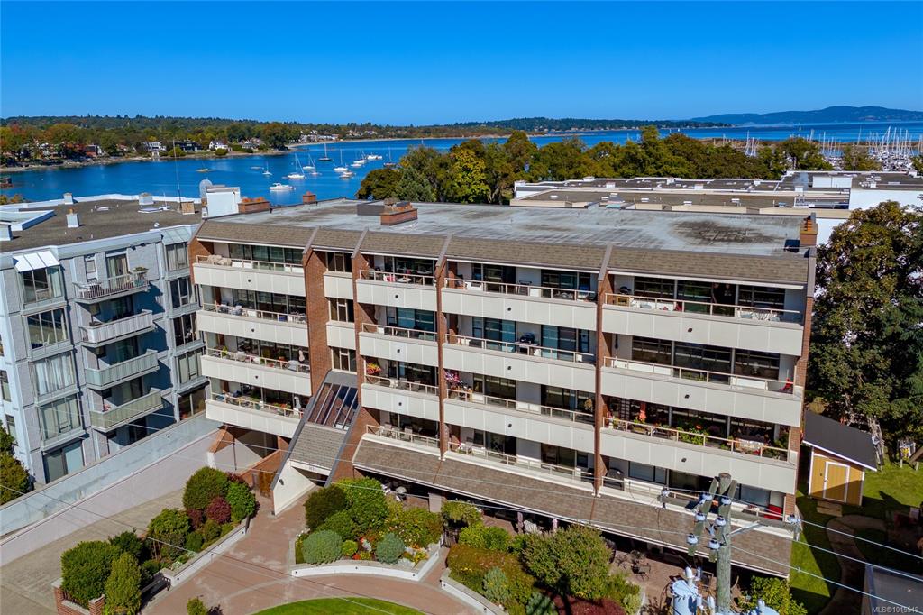 1175 Newport Ave, 1015549, BC,