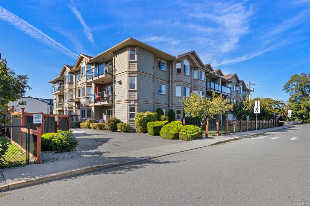 650 Dobson Rd, 1015711, BC,