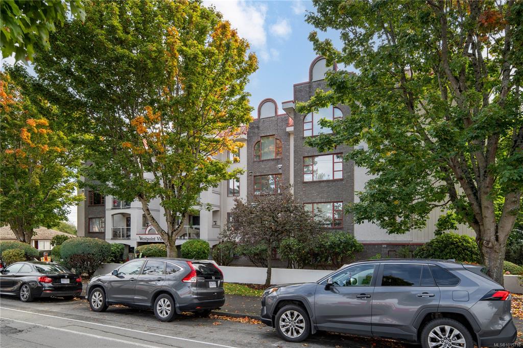 Third View of 873 Esquimalt Rd, Esquimalt, BC, V9A 3M5