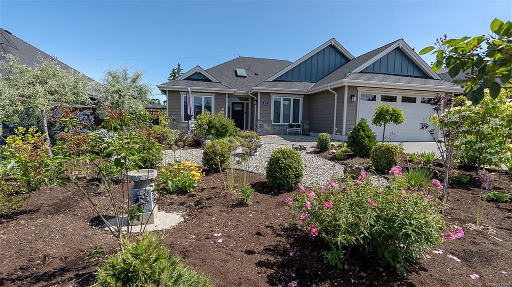 1000 Brookfield Cres, 1015739, BC,