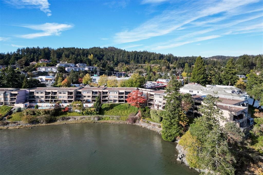 485 Island Hwy, 1015817, BC,