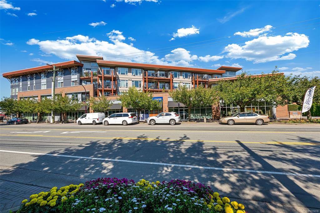 662 Goldstream Ave, 1015818, BC,