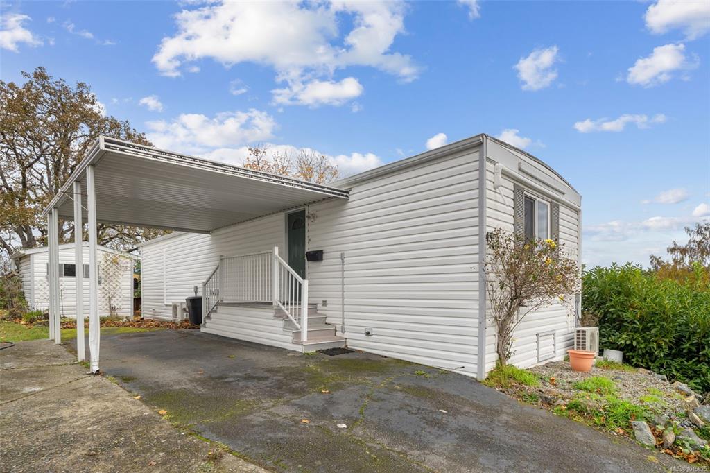 1498 Admirals Rd, 1015825, BC,