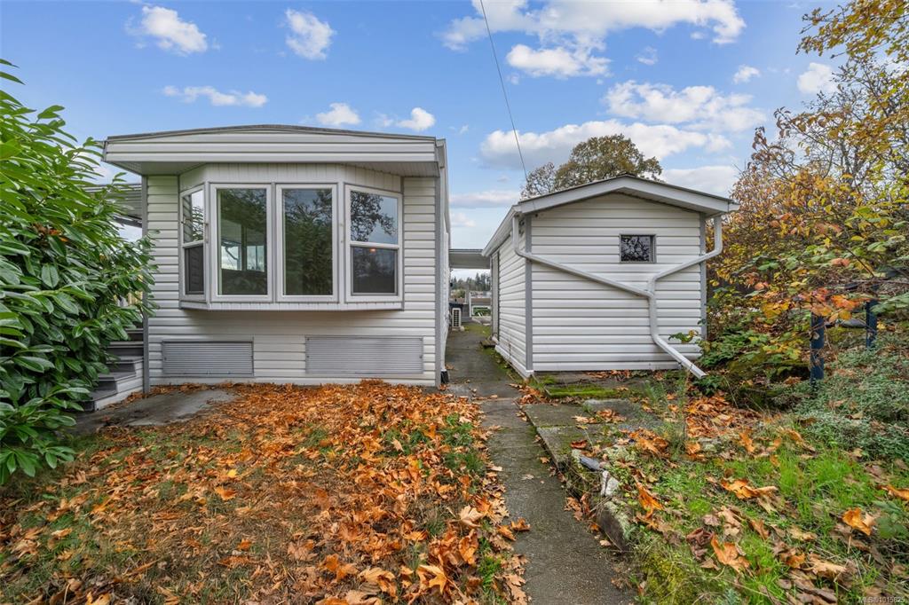 Fifth View of 1498 Admirals Rd, View Royal, BC, V9A 2R1