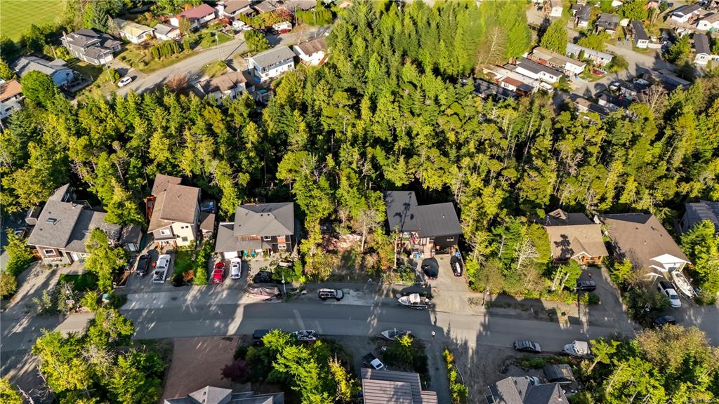 Fifth View of 851 Lorne White Pl, Ucluelet, BC, V0R 3A0