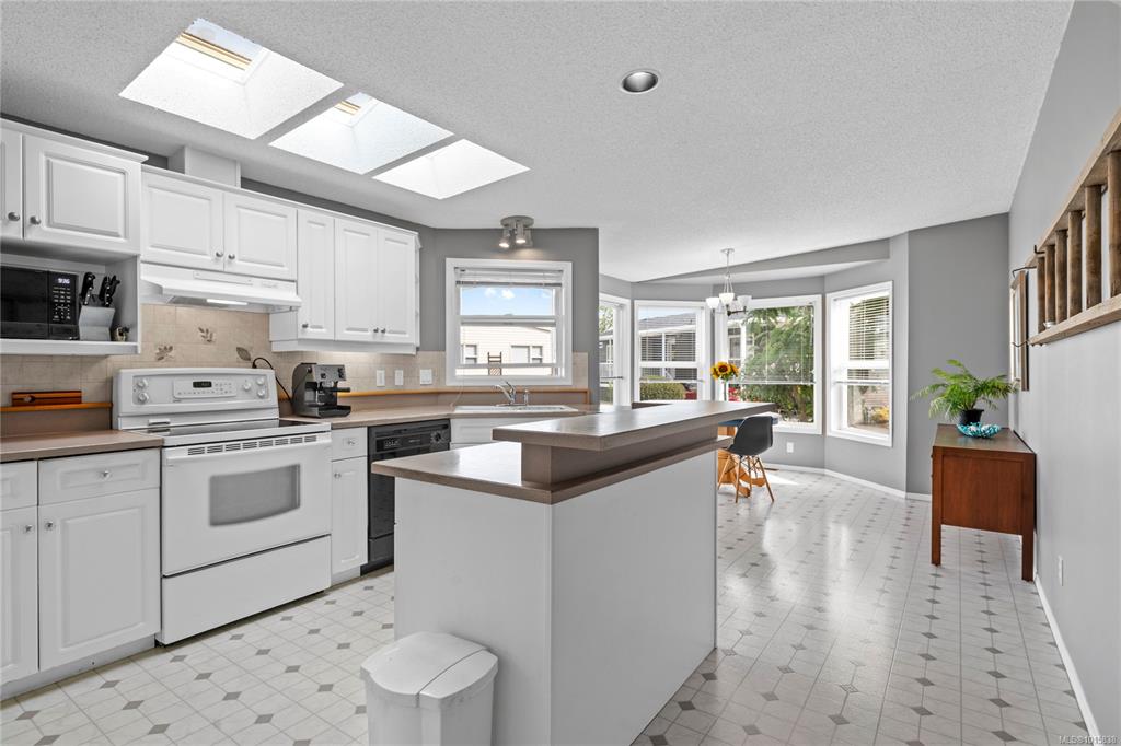 6325 Metral Dr, 1015838, BC,