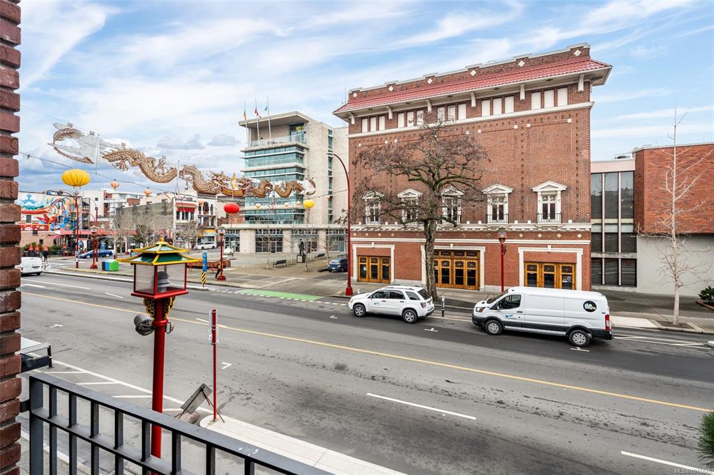 Fourth View of 588 Pandora Ave, Kinemacolour, Victoria, BC, V8W 1N7