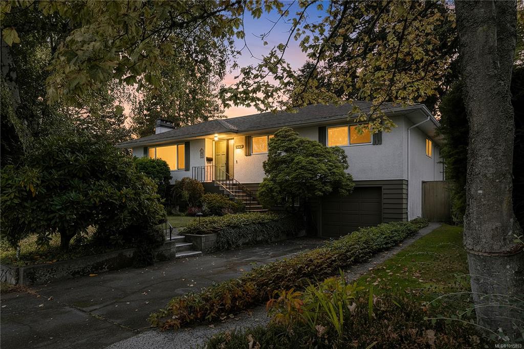 1835 Dunnett Cres, 1015853, BC,