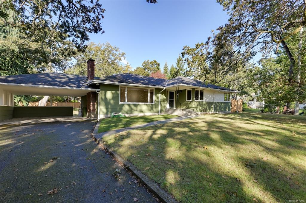 Third View of 3160 Midland Rd, Oak Bay, BC, V8R 6E9