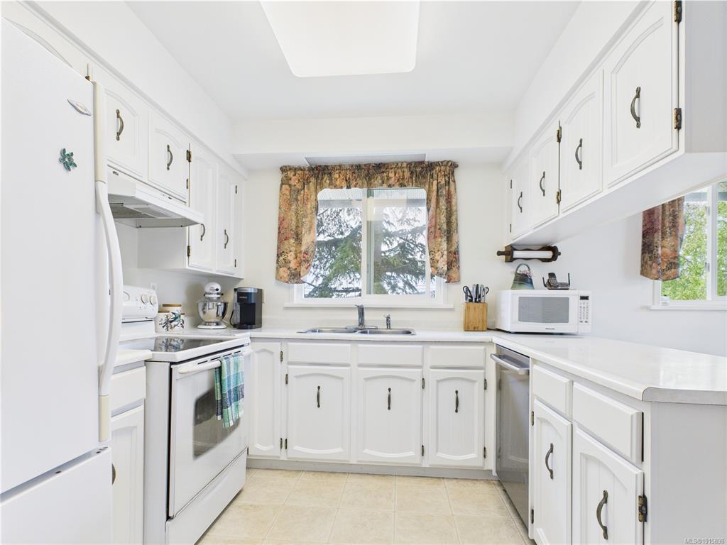 Fifth View of 1920 Mills Rd, North Saanich, BC, V8L 5S9