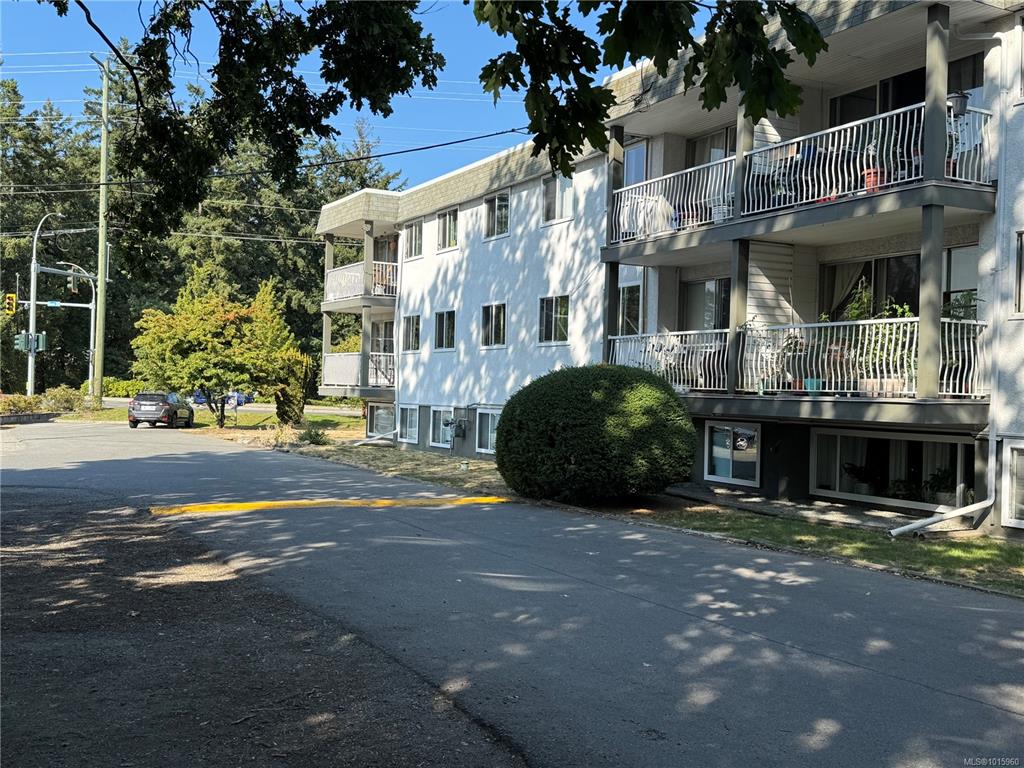 1097 Bowen Rd, 1015960, BC,