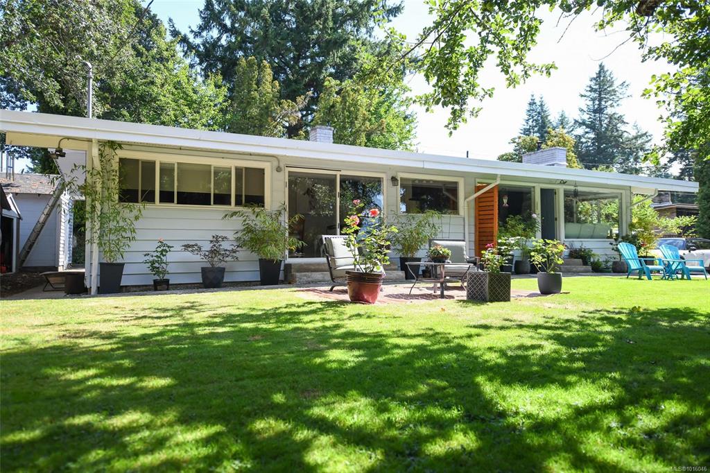 4740 Island Hwy N, 1016046, BC,