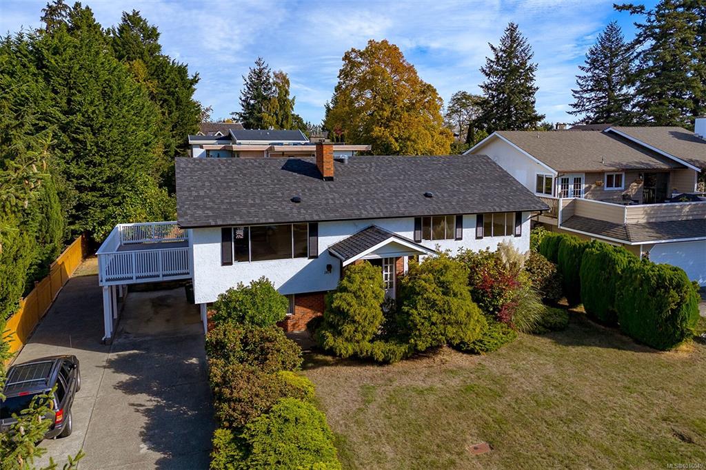 1814 Hillcrest Ave, 1016049, BC,