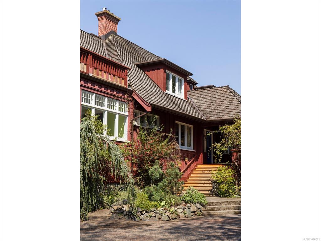 934 A Foul Bay Rd, 1016071, BC,