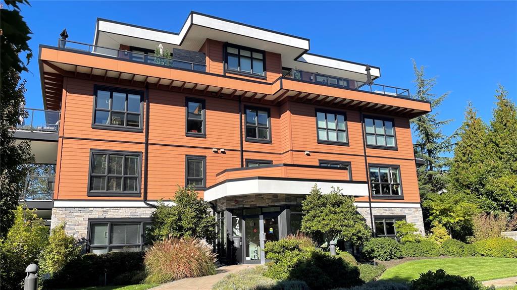 740 Travino Lane, 1016081, BC,