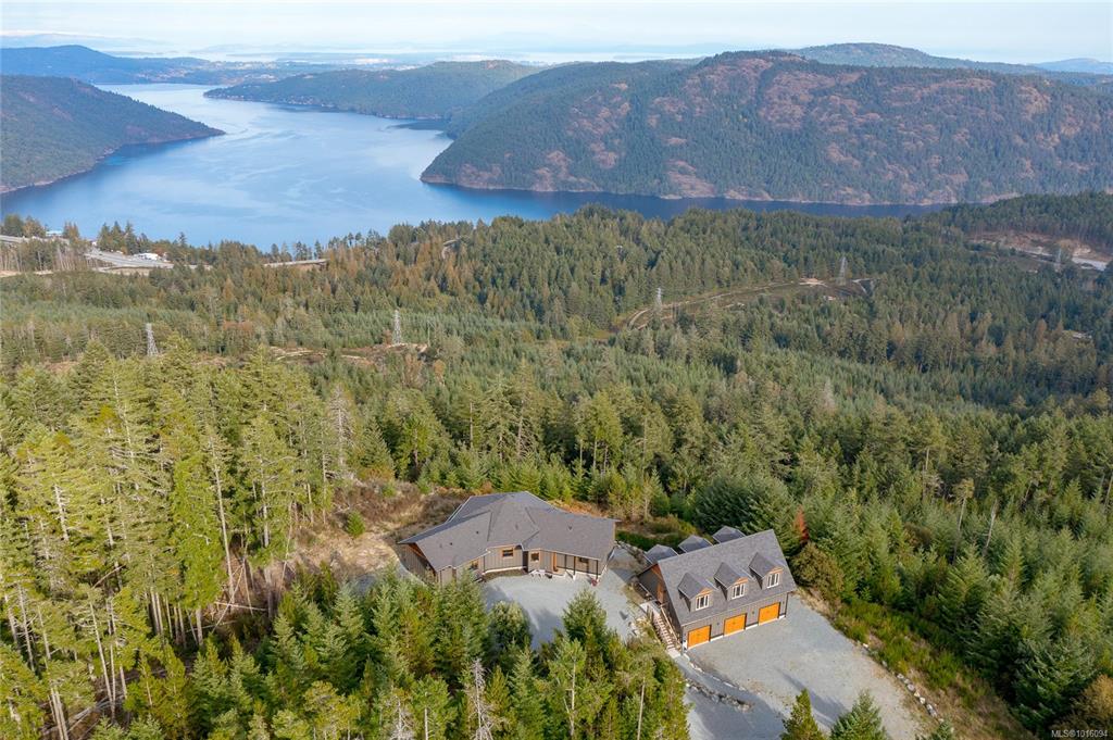 1490 Finlayson View Pl, 1016094, BC,