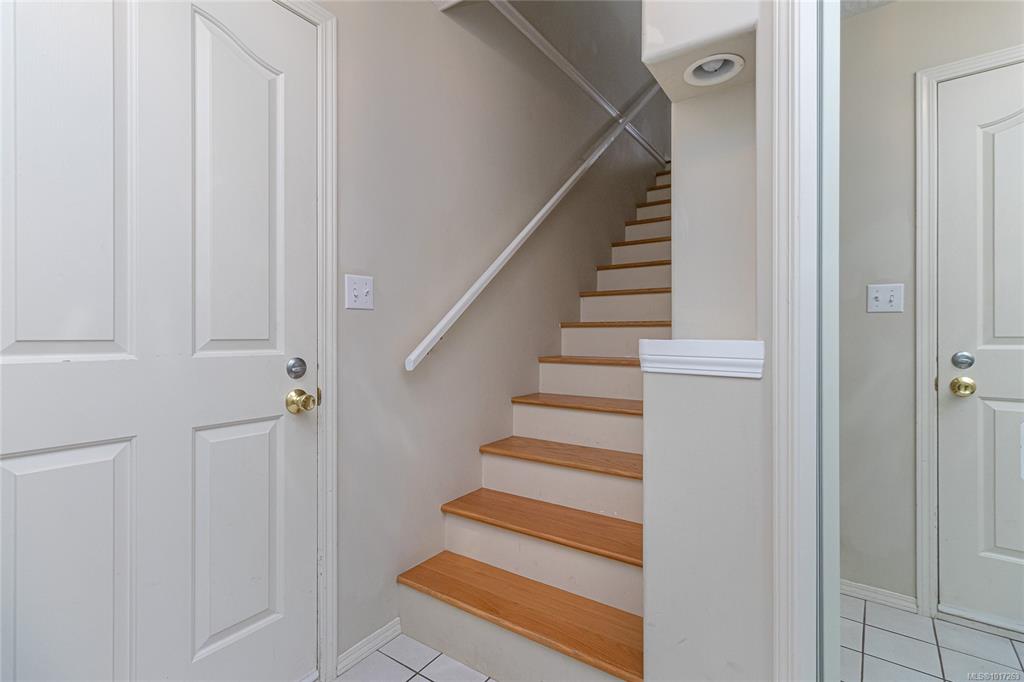 Fifth View of 1151 Cherry Rd, Saanich, BC, V8Z 7G3