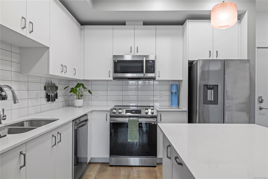 140 Jensen Ave W, 1017285, BC,