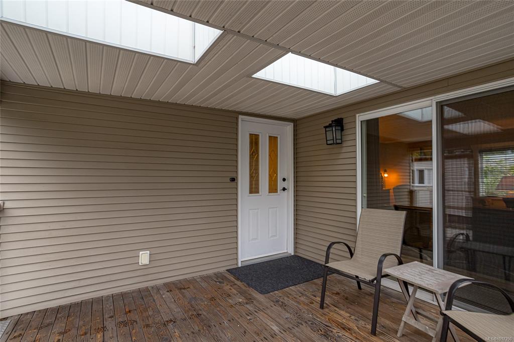 Fifth View of 61 12 Th St, Nanaimo, BC, V9R 6L2