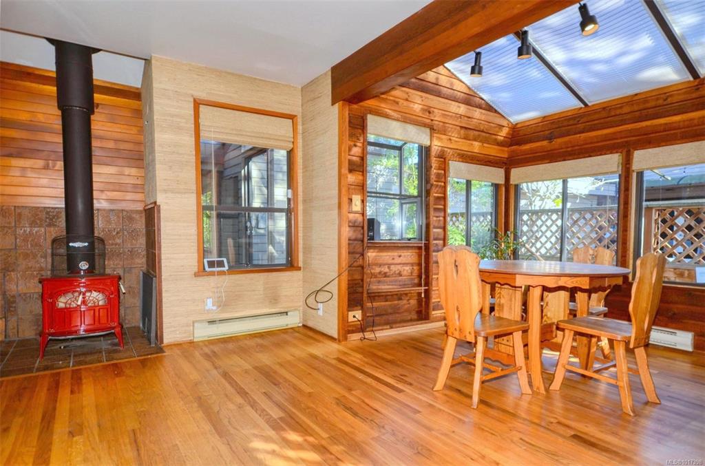 Fourth View of 1244 Woodway Rd, Esquimalt, BC, V9A 6Y6