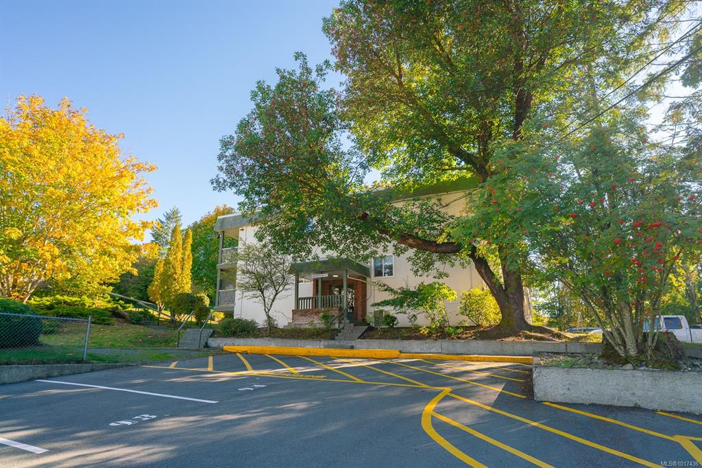 999 Bowen Rd, 1017436, BC,