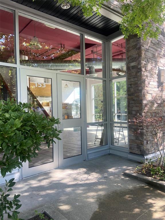 MLS® listing #30083514 for sale located at 2745 Veterans Memorial Pkwy