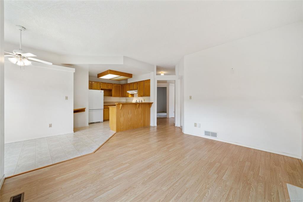 Fifth View of 4515 Pipeline Rd, Arbour Glen, Saanich, BC, V8Z 5M3