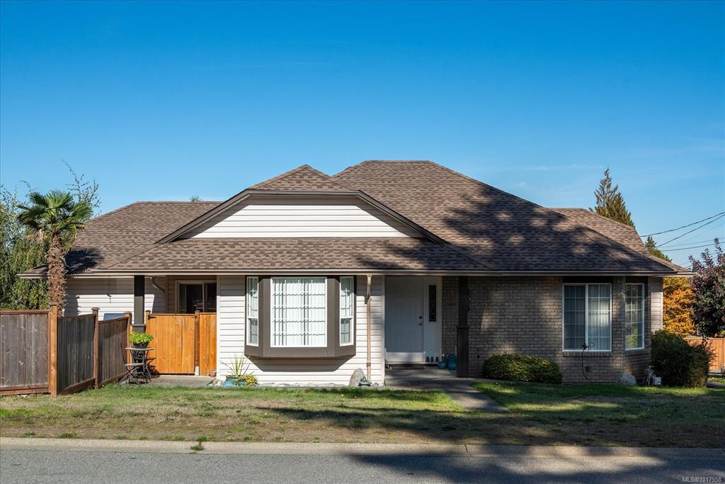 MLS® listing #30091065 for sale located at 800 Colonia Dr