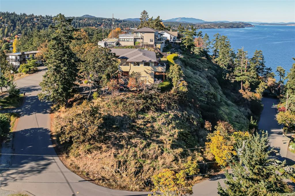 4727 Treetop Hts, 1017570, BC,