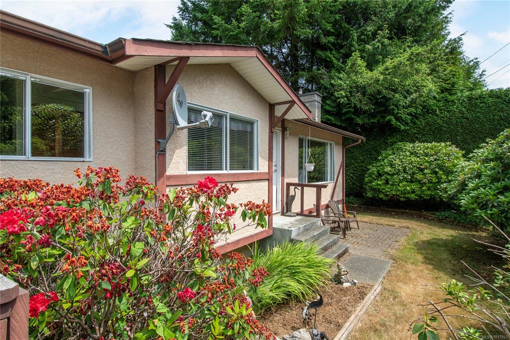880 Pinecrest Rd, 1017593, BC,
