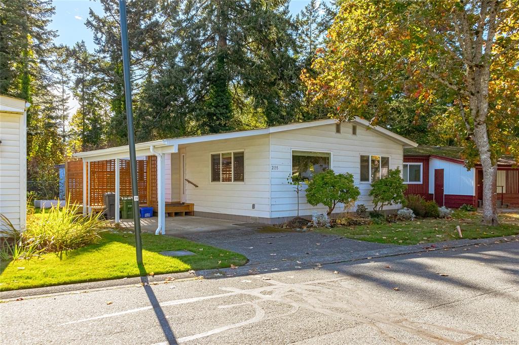 2135 Summergate Blvd, 1017625, BC,