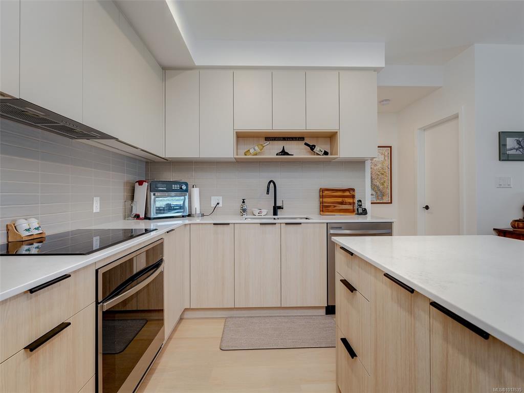 3564 A Ryder Hesjedal Way, 1017635, BC,