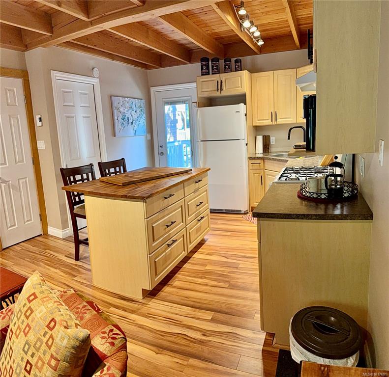 Fifth View of 2970 Glen Eagles Rd, Shawnigan Lake, BC, V0R 2W0