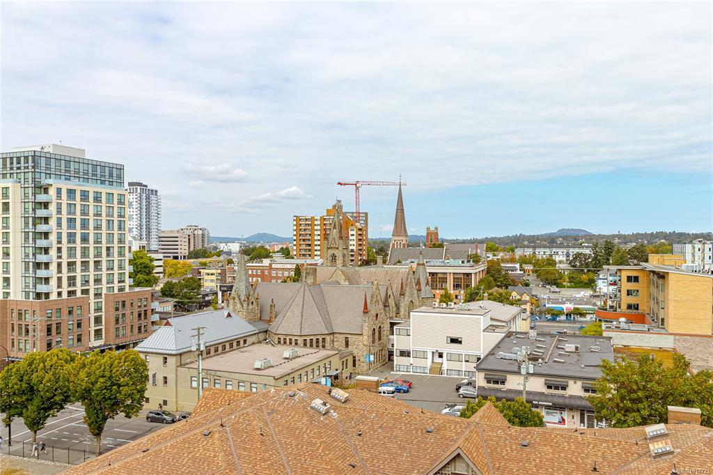 Second View of 930 Yates St, Victoria, BC, V8V 4Z3